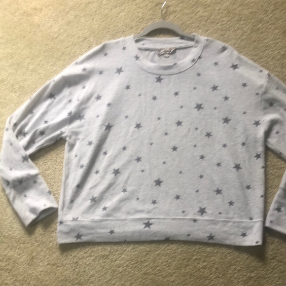 XL gently used Pink Republic cropped fleece gray with stars